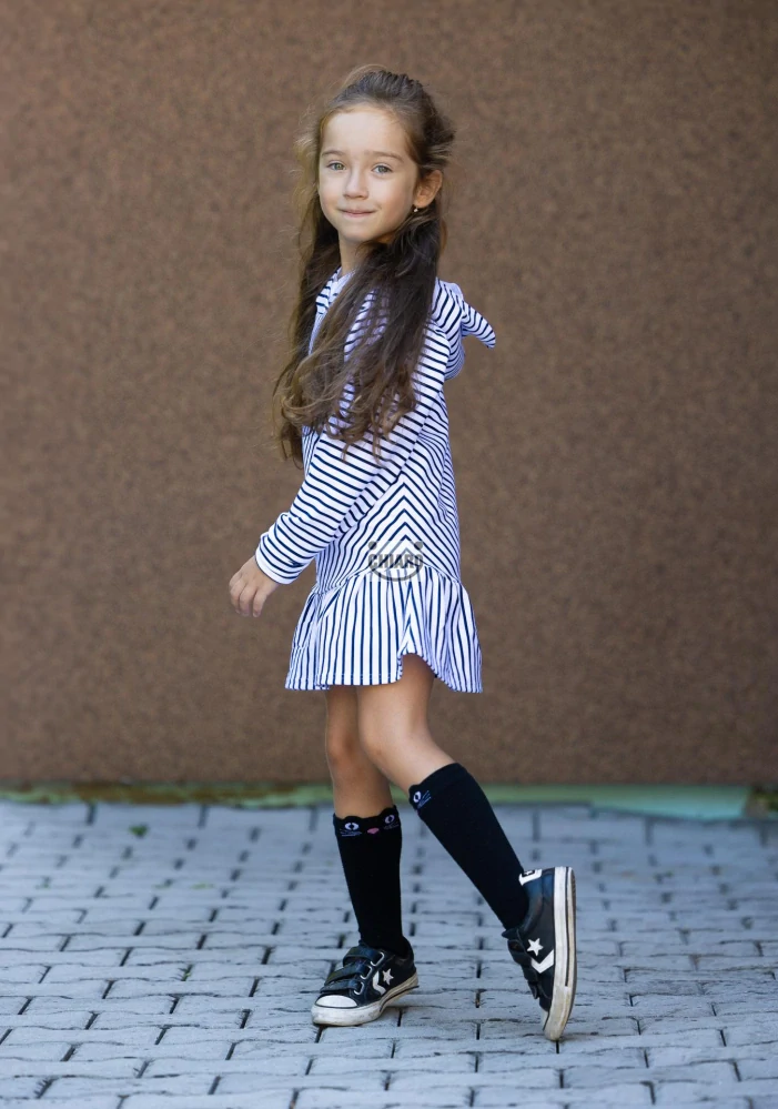  Rostoucí teplákové šaty PRUH